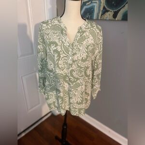 DeFacto green longed sleeve button up paisley Size XL